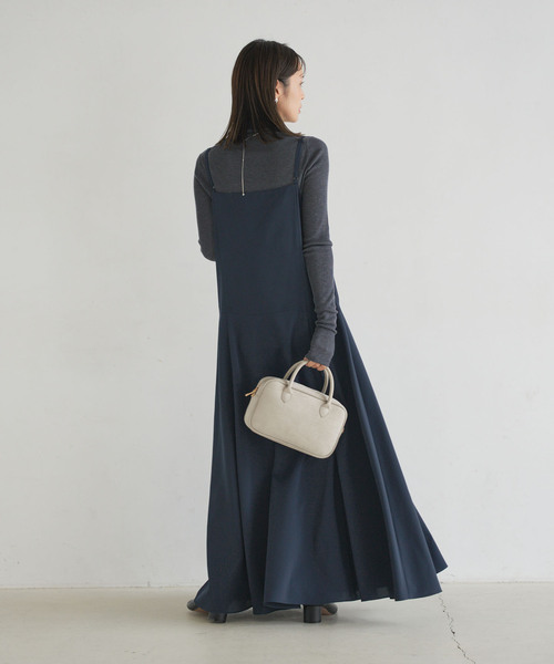 Noble(ノーブル)の「ロー切り替えフレアワンピース(ワンピース・レディース・ネイビー/アイボリー・38/36)」の10枚目の写真