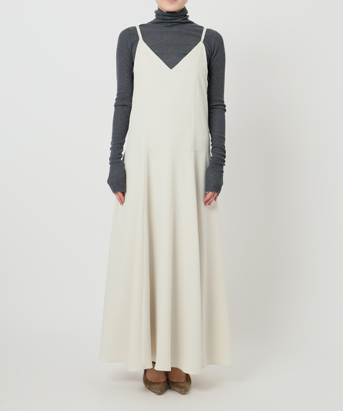 Noble(ノーブル)の「ロー切り替えフレアワンピース(ワンピース・レディース・ネイビー/アイボリー・38/36)」の11枚目の写真