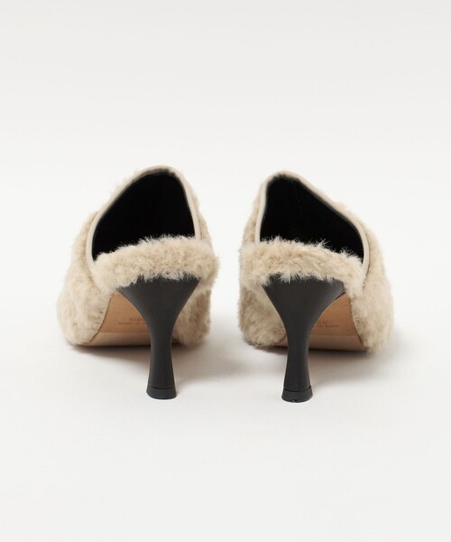 HEWN（ヒューン）の「＜HEWN＞フェイクファー ミュールサンダル（サンダル・レディース・ベージュ・37/36/35/38/37h/36h/35h）」の7枚目の写真