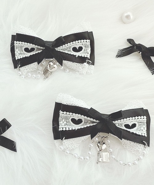 MA*RS(アメーバーマーズ)の「キー&パドロック×ハートレースりぼんクリップ2個SET(バレッタ/ヘアクリップ・レディース・ブラック/ピンク系その他/ホワイト/ブラック×ホワイト・FREE)」の3枚目の写真