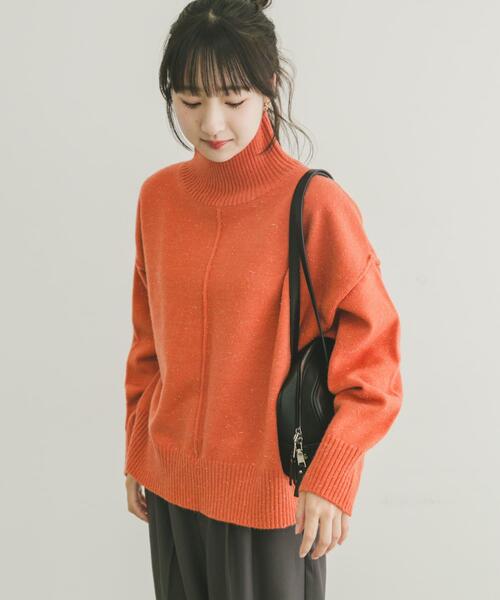 ITEMS URBANRESEARCH（アイテムズ アーバンリサーチ）の「『洗濯可/毛玉防止』ハイネックワイドニット（ニット/セーター・レディース・ホワイト系その他/グリーン/ブラウン/グレー/オフホワイト/オレンジ・FREE）」の22枚目の写真