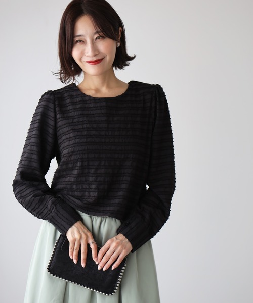 Ehre style(エーレスタイル)の「コンパクト丈で美バランスが叶う 立体トップス(シャツ/ブラウス・レディース・ブラック/ホワイト・FREE)」の6枚目の写真