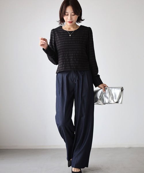 Ehre style(エーレスタイル)の「コンパクト丈で美バランスが叶う 立体トップス(シャツ/ブラウス・レディース・ブラック/ホワイト・FREE)」の22枚目の写真