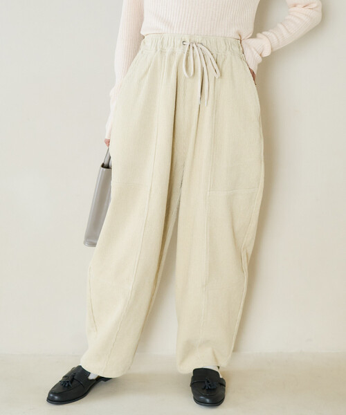 FREAK'S STORE（フリークスストア）の「＜新色追加＞コーデュロイバルーンパンツ/カーブパンツ（その他パンツ・レディース・オフホワイト/ブラック/ブラウン/ピンク/ベージュ・SMALL/MEDIUM）」の19枚目の写真