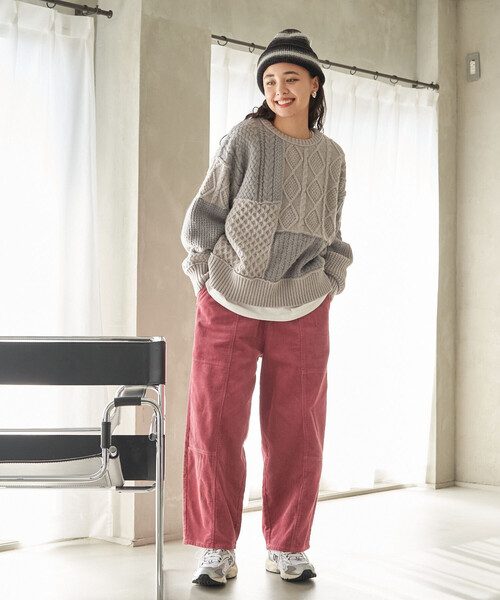 FREAK'S STORE（フリークスストア）の「＜新色追加＞コーデュロイバルーンパンツ/カーブパンツ（その他パンツ・レディース・オフホワイト/ブラック/ブラウン/ピンク/ベージュ・SMALL/MEDIUM）」の15枚目の写真