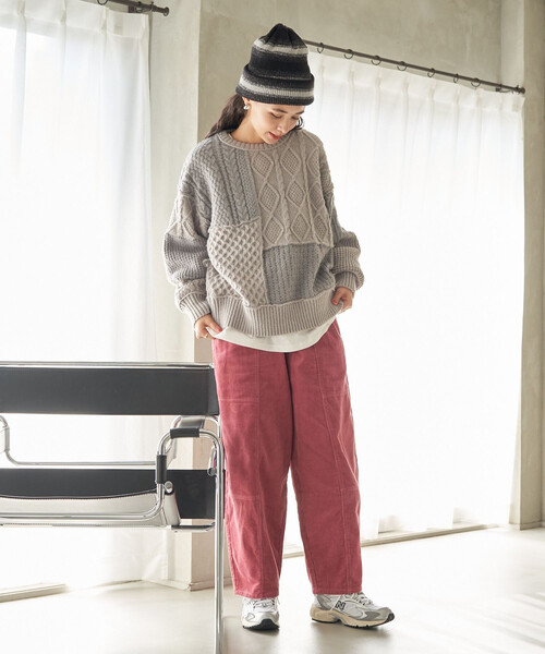 FREAK'S STORE（フリークスストア）の「＜新色追加＞コーデュロイバルーンパンツ/カーブパンツ（その他パンツ・レディース・オフホワイト/ブラック/ブラウン/ピンク/ベージュ・SMALL/MEDIUM）」の14枚目の写真