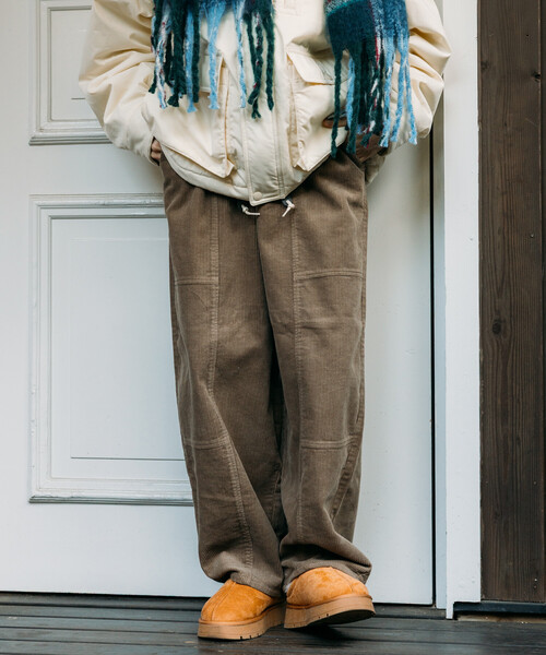 FREAK'S STORE（フリークスストア）の「＜新色追加＞コーデュロイバルーンパンツ/カーブパンツ（その他パンツ・レディース・オフホワイト/ブラック/ブラウン/ピンク/ベージュ・SMALL/MEDIUM）」の10枚目の写真