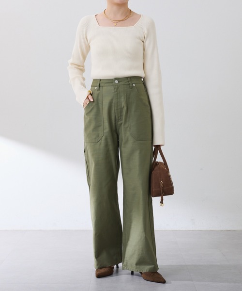 COLLAGE GALLARDAGALANTE（コラージュガリャルダガランテ）の「ペインターベイカーバックサテンパンツ/ZOZO限定（カーゴパンツ・レディース・ブラック/グリーン・マルチサイズ）」の11枚目の写真