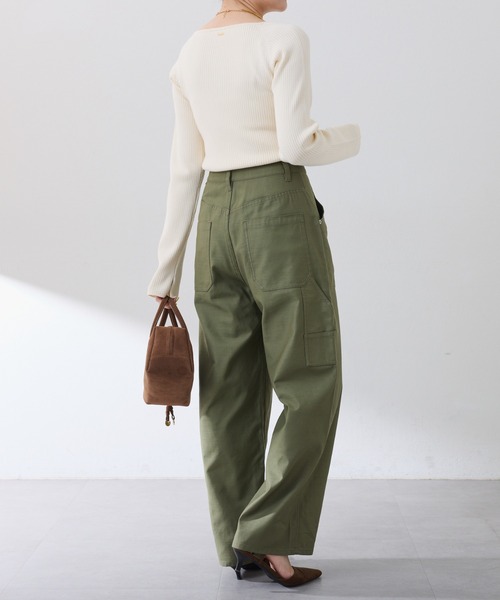 COLLAGE GALLARDAGALANTE（コラージュガリャルダガランテ）の「ペインターベイカーバックサテンパンツ/ZOZO限定（カーゴパンツ・レディース・ブラック/グリーン・マルチサイズ）」の17枚目の写真