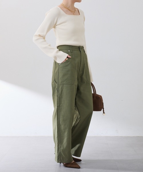 COLLAGE GALLARDAGALANTE（コラージュガリャルダガランテ）の「ペインターベイカーバックサテンパンツ/ZOZO限定（カーゴパンツ・レディース・ブラック/グリーン・マルチサイズ）」の18枚目の写真