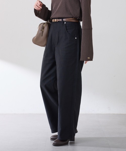 COLLAGE GALLARDAGALANTE（コラージュガリャルダガランテ）の「ペインターベイカーバックサテンパンツ/ZOZO限定（カーゴパンツ・レディース・ブラック/グリーン・マルチサイズ）」の5枚目の写真