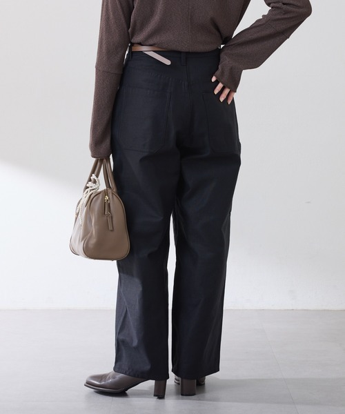 COLLAGE GALLARDAGALANTE（コラージュガリャルダガランテ）の「ペインターベイカーバックサテンパンツ/ZOZO限定（カーゴパンツ・レディース・ブラック/グリーン・マルチサイズ）」の6枚目の写真