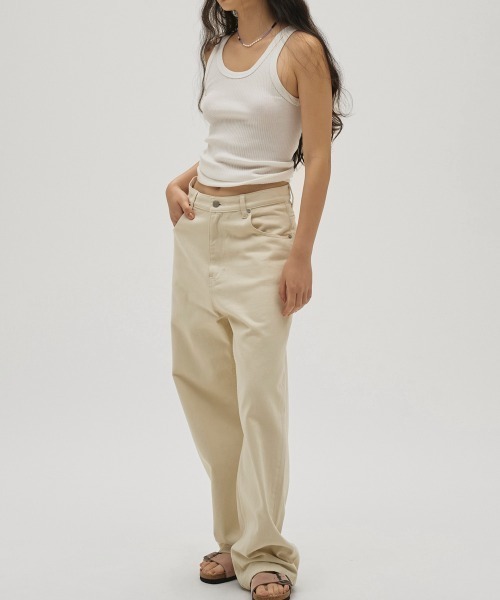 TODAYFUL（トゥデイフル）の「Useful Seamless Rib Tanktop（タンクトップ・レディース・チャコールグレー/ホワイト/ダークブラウン・FREE）」の8枚目の写真