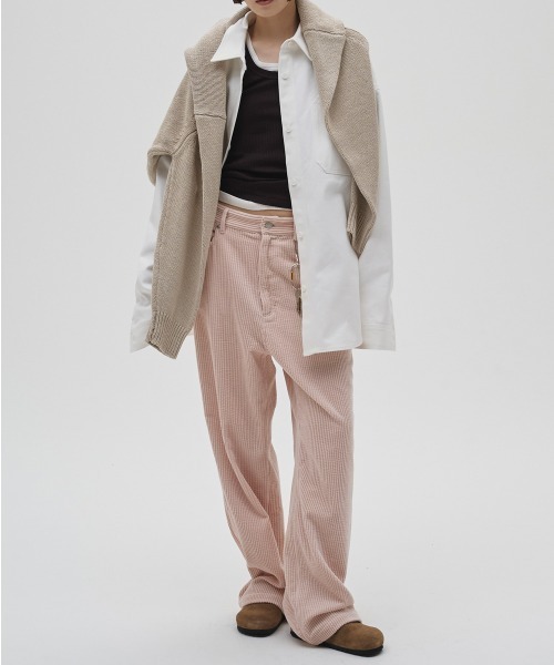 TODAYFUL（トゥデイフル）の「Useful Seamless Rib Tanktop（タンクトップ・レディース・チャコールグレー/ホワイト/ダークブラウン・FREE）」の10枚目の写真