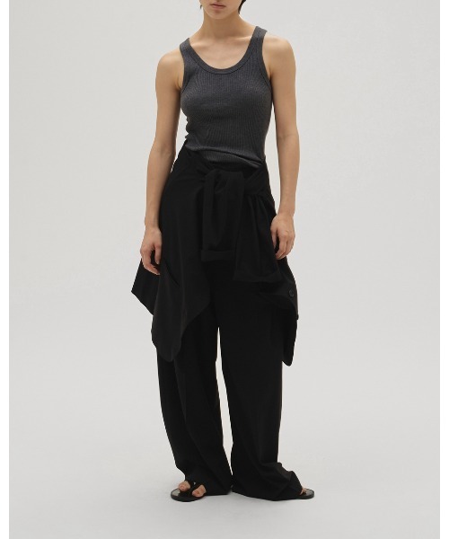 TODAYFUL（トゥデイフル）の「Useful Seamless Rib Tanktop（タンクトップ・レディース・チャコールグレー/ホワイト/ダークブラウン・FREE）」の17枚目の写真