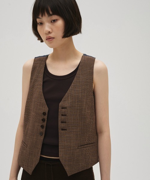 TODAYFUL（トゥデイフル）の「Useful Seamless Rib Tanktop（タンクトップ・レディース・チャコールグレー/ホワイト/ダークブラウン・FREE）」の18枚目の写真