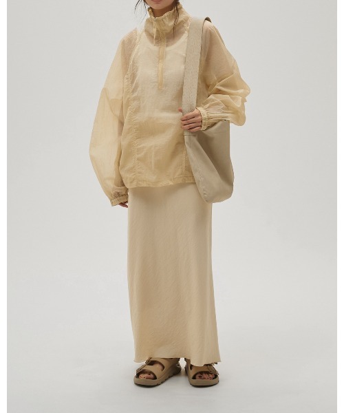 TODAYFUL（トゥデイフル）の「Useful Seamless Rib Tanktop（タンクトップ・レディース・チャコールグレー/ホワイト/ダークブラウン・FREE）」の22枚目の写真