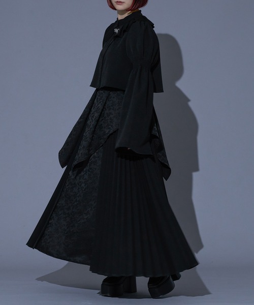 Ellno de Mavie(エルノデメヴィ)の「【mihoコラボ】シャーリングフレアスリーブブラウス/setup対応(シャツ/ブラウス・レディース・ブラック/ボルドー・FREE)」の10枚目の写真