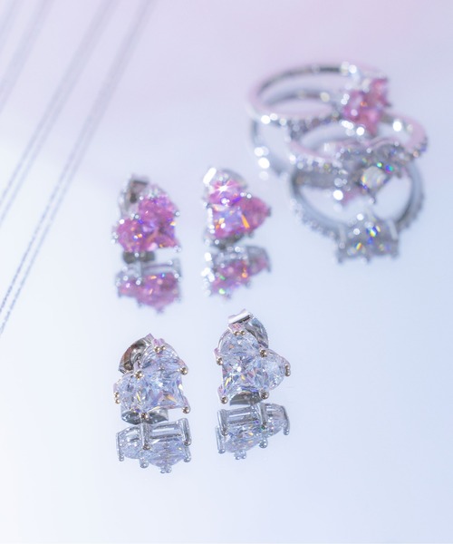 JILL by JILL STUART（ジルバイジルスチュアート）の「◇Cubic ハートピアス（ピアス（両耳用）・レディース・シルバー/ピンク・FREE）」の4枚目の写真