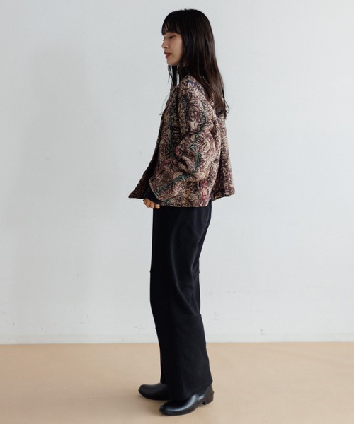 AMERICAN RAG CIE（アメリカンラグシー）の「LEIN Kanthaブロックプリントダブルジャケット（ノーカラージャケット・レディース・ブラウン/ピンク・FREE）」の3枚目の写真