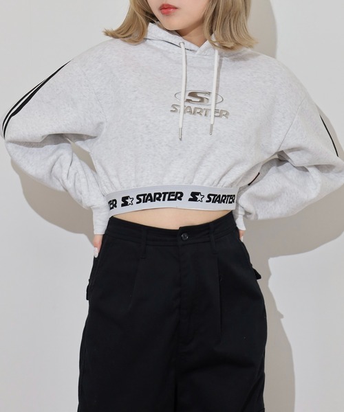 STARTER BLACK LABEL（スターターブラックレーベル）の「STARTER LADYS スウェットショート丈プリントプルパーカー 裏起毛（パーカー・レディース・ブラック/ホワイト/チャコール/ホワイト系その他2/ブラック系その他2/グレー系その他2・M/L）」の3枚目の写真