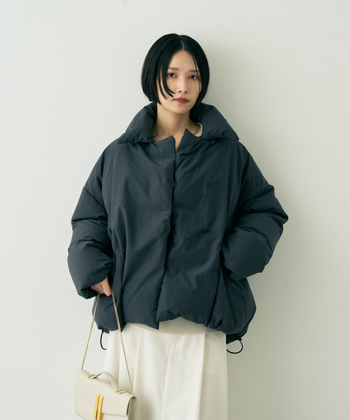 Rouge vif（ルージュヴィフ）の「【2サイズ展開】アップサイクルダウンコート（ダウンジャケット/コート・レディース・チャコールグレー/アイボリー・36/38）」の8枚目の写真