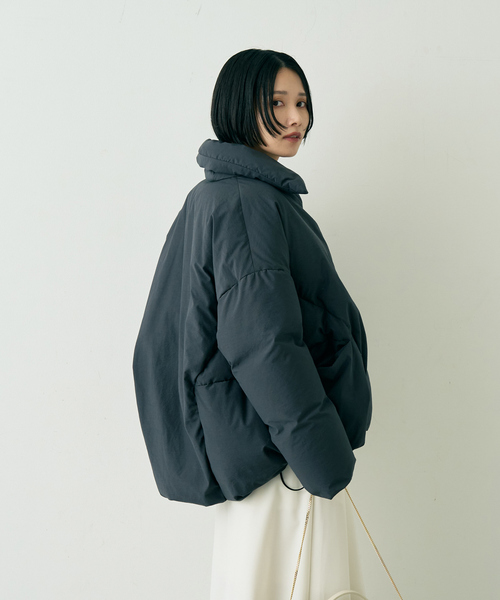 Rouge vif（ルージュヴィフ）の「【2サイズ展開】アップサイクルダウンコート（ダウンジャケット/コート・レディース・チャコールグレー/アイボリー・36/38）」の12枚目の写真