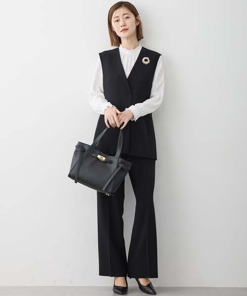 23区 S(ニジュウサンクチイサイサイズ)の「トリアセダブルジョーゼット ジレ(その他アウター・レディース・ブラック系/ネイビー系/ベージュ系・32)」の5枚目の写真