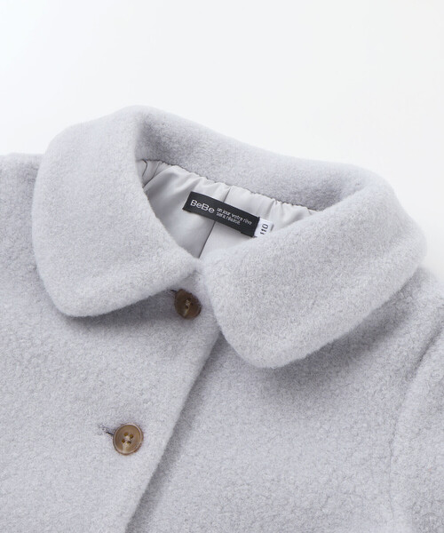 BeBe（ベベ）の「丸襟ボアショートコート（ステンカラーコート・キッズ・オフホワイト/ブルー・150cm/140cm/100cm/120cm/110cm/130cm）」の14枚目の写真