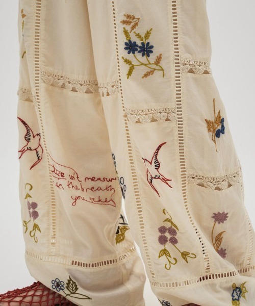 TODAYFUL（トゥデイフル）の「TODAYFUL　Embroidery Patchwork Trousers エンブロイダリーパッチワークトラウザーズ/12610719（その他パンツ・レディース・キナリ/バーガンディー・36）」の18枚目の写真