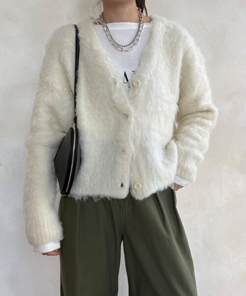 DouDou（ドゥドゥ）の「【WEB限定】ロングシャギーカーディガン（カーディガン/ボレロ・レディース・イエロー/チャコールグレー/ベージュ/アイボリー・FREE）」の12枚目の写真