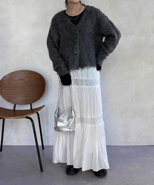 DouDou（ドゥドゥ）の「【WEB限定】ロングシャギーカーディガン（カーディガン/ボレロ・レディース・イエロー/チャコールグレー/ベージュ/アイボリー・FREE）」の15枚目の写真