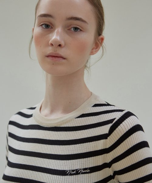 NICK&NICOLE（ニックアンドニコール）の「STRIPE SLIM KNIT TOP_LIGHT BEIGE（ニット/セーター・レディース・その他・FREE）」の2枚目の写真