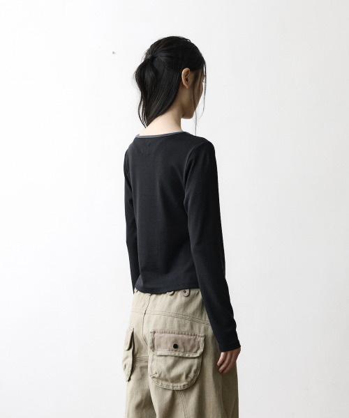 THECOLDESTMOMENT（ザコールデストモーメント）の「TCM twist button long sleeve (black)（Tシャツ/カットソー・レディース・その他・SMALL/MEDIUM）」の9枚目の写真