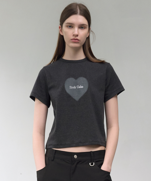 ROCKCAKE(ロックケーキ)の「Heart Graphic Logo Top - Charcoal(Tシャツ/カットソー・レディース・その他・SMALL)」の1枚目の写真
