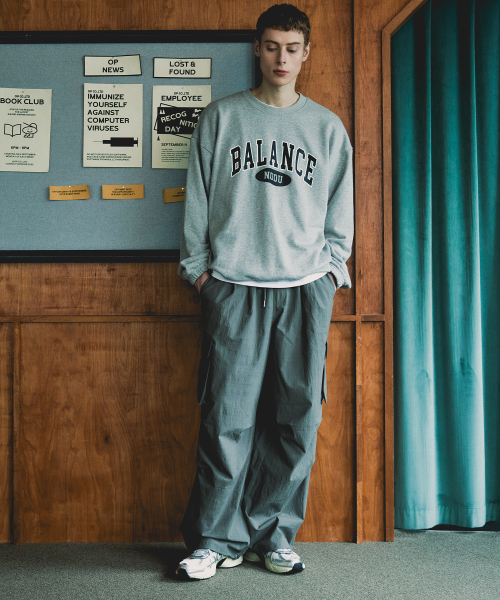 NODU（ノードユー）の「バランスレタリングマンツーマンTシャツ[グレー]（スウェット・メンズ・その他・MEDIUM/LARGE）」の3枚目の写真
