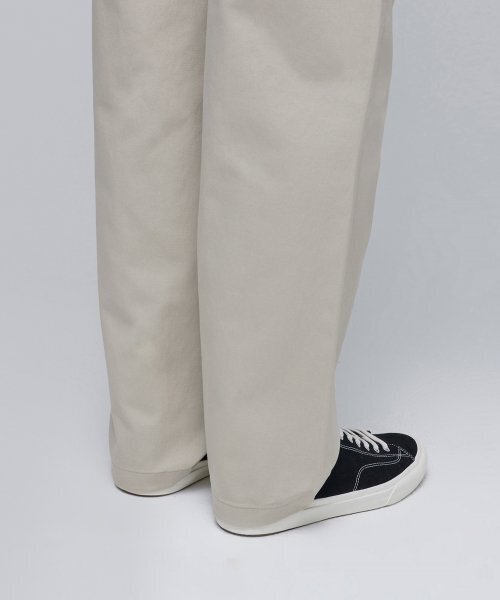 MUSINSA STANDARD（ムシンサスタンダード）の「ワンタックレギュラーフィットチノパンツ【ライトベージュ】（その他パンツ・メンズ・その他・40/38/33/26/27/28/29/42/36/34/32/30/31）」の7枚目の写真