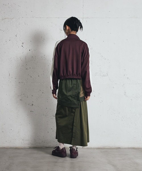 NIKE（ナイキ）の「ナイキ スポーツウェア ウィメンズ トラックジャケット / Nike Sportswear Women's Track Jacket IM7445-652 Burgundy Crush（ブルゾン・レディース・バーガンディー・S/XS/L/M/XL）」の10枚目の写真