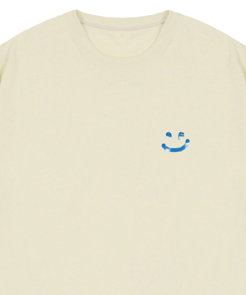 GRAVER（グレーバー）の「[ユニセックス]SKY クラウド ドローイングスマイル 半袖Tシャツ_サンドベージュ（Tシャツ/カットソー・レディース・ベージュ・X-LARGE/LARGE/MEDIUM/SMALL）」の3枚目の写真