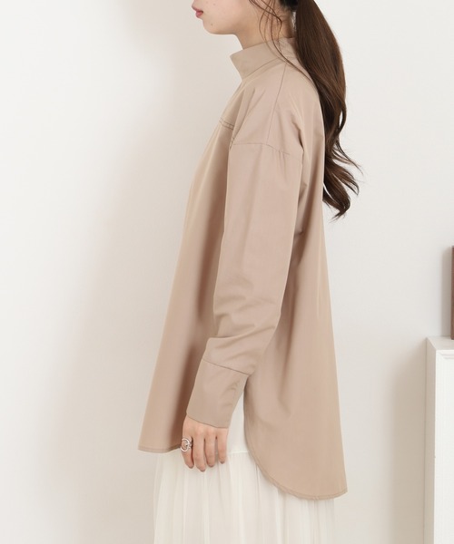 Anna Nicola（アンナニコラ）の「Anna Nicola バックボタンディテールブラウス（シャツ/ブラウス・レディース・ベージュ/ブラック・38）」の4枚目の写真