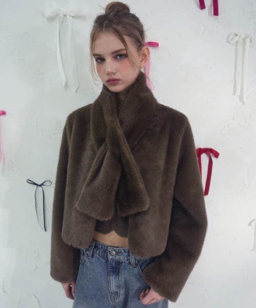 Vivacious(ビバシャス)の「Col Noue Fur Jacket BLACK(ムートンコート・レディース・ブラック・FREE)」の7枚目の写真