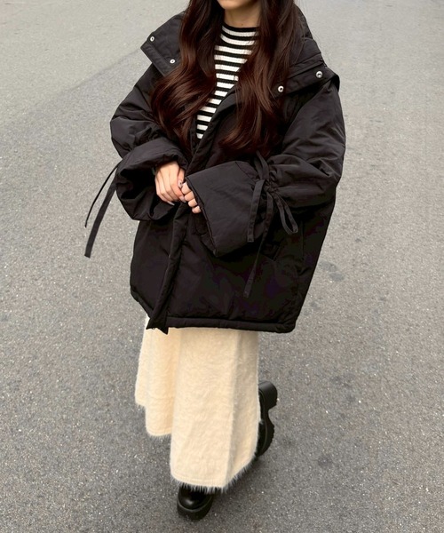 merrylatte（メリーラテ）の「2WAYリボンスリーブ中綿ジャケット【Muller Rossi】（ダウンジャケット/コート・レディース・ブラック・FREE）」の2枚目の写真