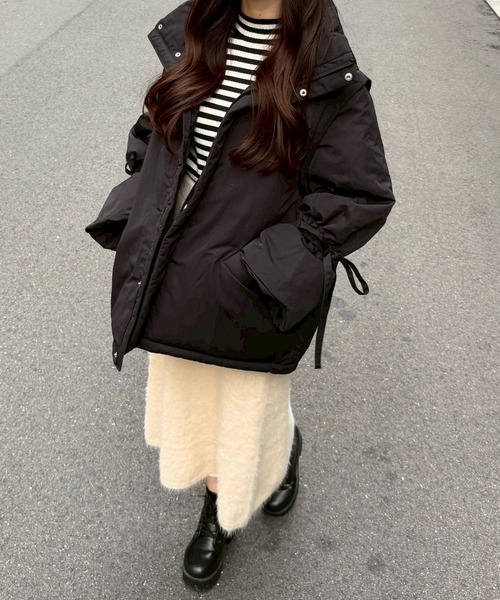 merrylatte（メリーラテ）の「2WAYリボンスリーブ中綿ジャケット【Muller Rossi】（ダウンジャケット/コート・レディース・ブラック・FREE）」の4枚目の写真