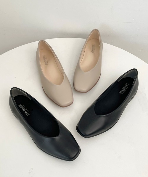 Shoes in Closet(シューズインクローゼット)の「【やわらか 軽い】スクエア Vカット ベーシック フラット パンプス 3027(パンプス・レディース・グレイッシュベージュ/ブラック・24.5cm/24.0cm/23.5cm/23.0cm/22.5cm/25.0cm/22.0cm)」の22枚目の写真