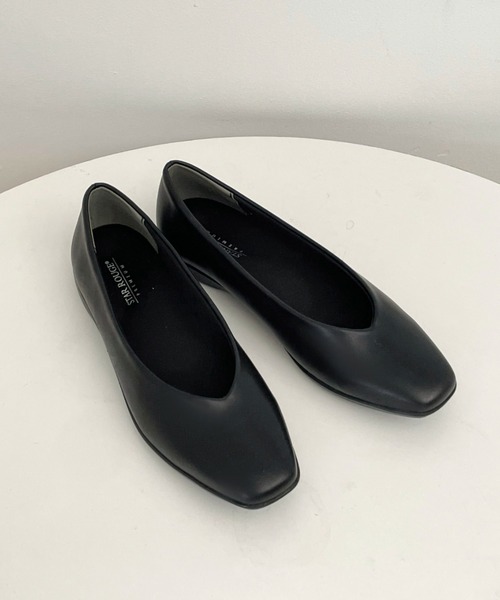 Shoes in Closet(シューズインクローゼット)の「【やわらか 軽い】スクエア Vカット ベーシック フラット パンプス 3027(パンプス・レディース・グレイッシュベージュ/ブラック・24.5cm/24.0cm/23.5cm/23.0cm/22.5cm/25.0cm/22.0cm)」の10枚目の写真