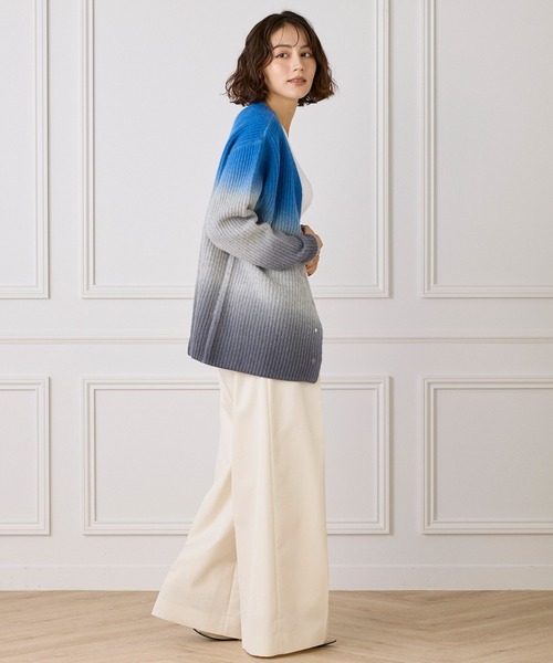 INED（イネド）の「グラデーションカーディガン《YVON》（ニット/セーター・レディース・ブルー/ブラウン・9号）」の5枚目の写真