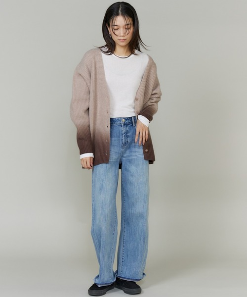 INED（イネド）の「グラデーションカーディガン《YVON》（ニット/セーター・レディース・ブルー/ブラウン・9号）」の10枚目の写真