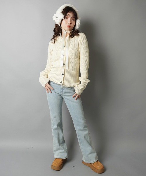 SPINNS（スピンズ）の「フード付きでこなれ感たっぷり★韓国っぽムード漂うケーブルニットカーデ（カーディガン/ボレロ・レディース・ボルドー/ネイビー/グレー/アイボリー・ONESIZE）」の14枚目の写真