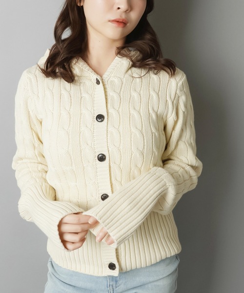 SPINNS（スピンズ）の「フード付きでこなれ感たっぷり★韓国っぽムード漂うケーブルニットカーデ（カーディガン/ボレロ・レディース・ボルドー/ネイビー/グレー/アイボリー・ONESIZE）」の17枚目の写真