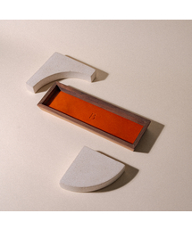 BONNE CHANCE（ボンヌシャンス）の「Walnut Wood Pentray - Oil Orange（インテリア雑貨）」